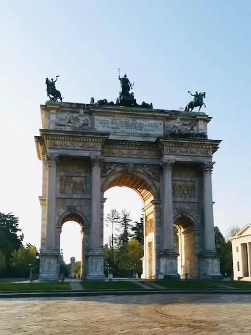 Arco Della Pace Charm Apartment Milan